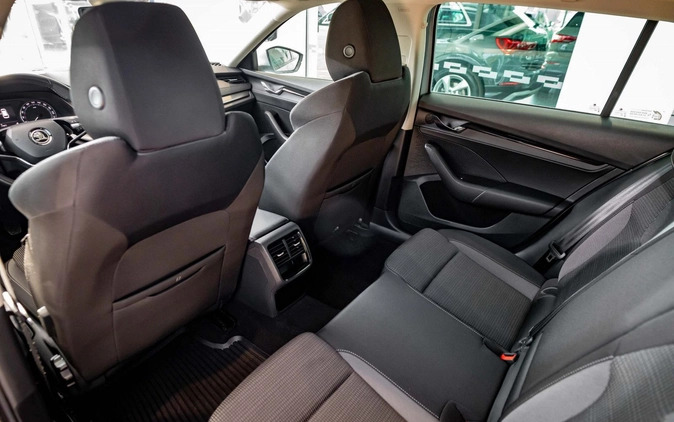 Skoda Octavia cena 89900 przebieg: 71810, rok produkcji 2021 z Łódź małe 781